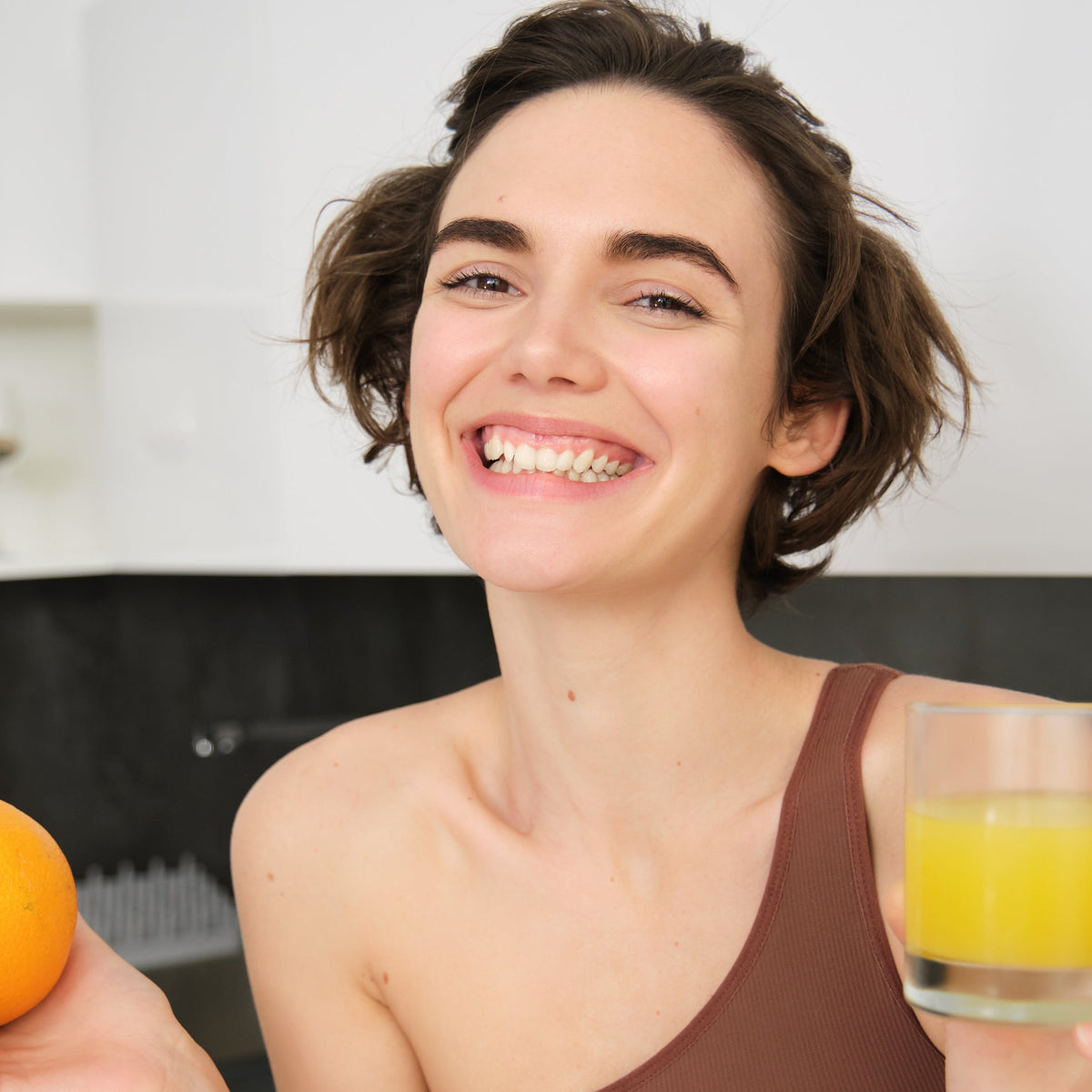 El rol esencial de la vitamina C en la formación de colágeno y tejidos
